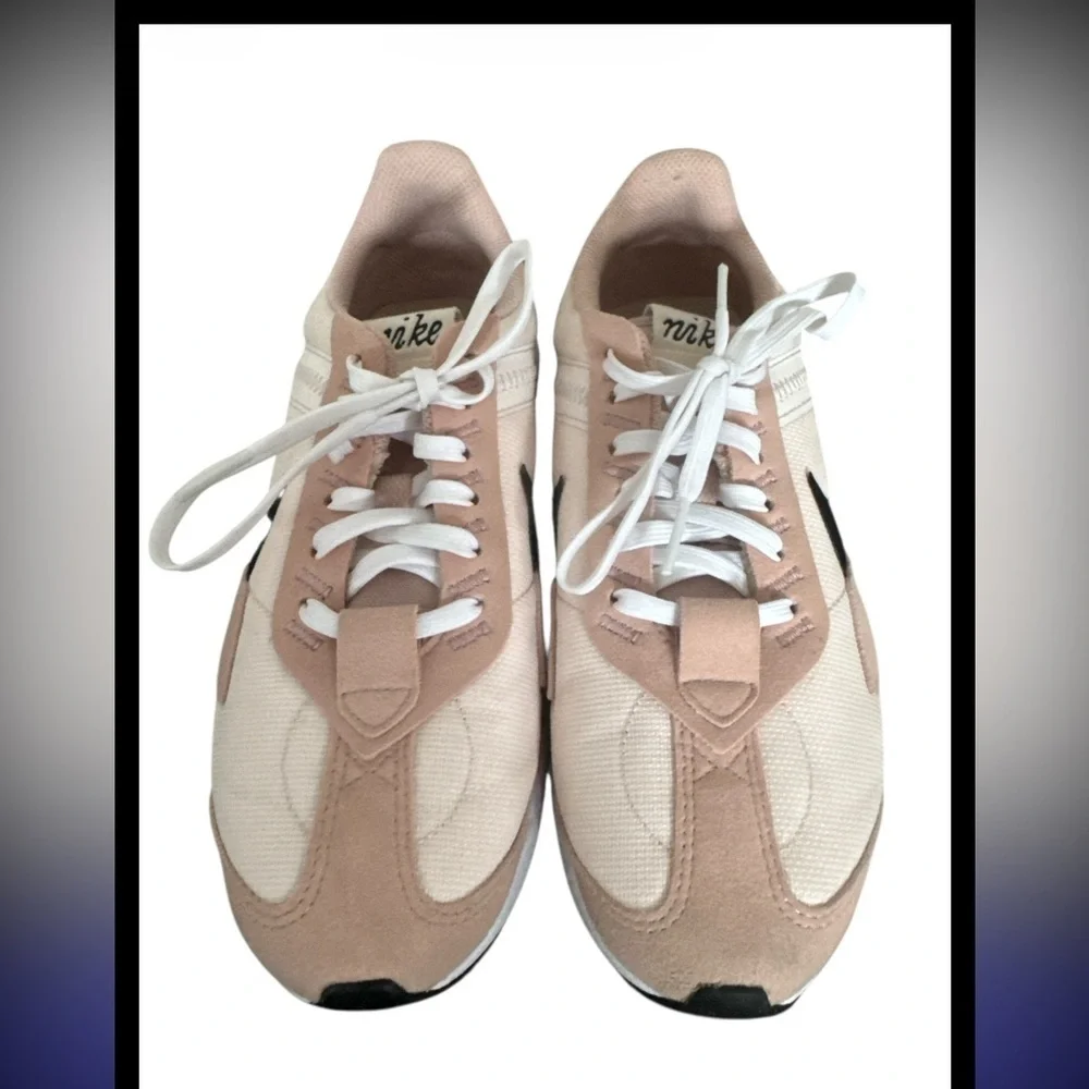 Nike Air Max Pre-Day sneakers